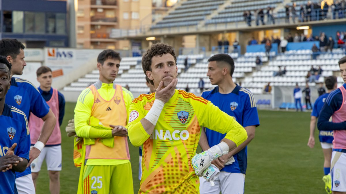 Los jugadores, al final del partido