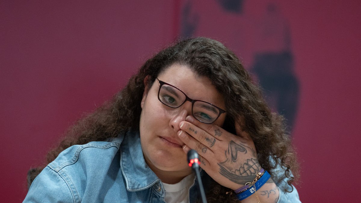 Fátima, emocionada durante una declaración ante la prensa. - EUROPA PRESS