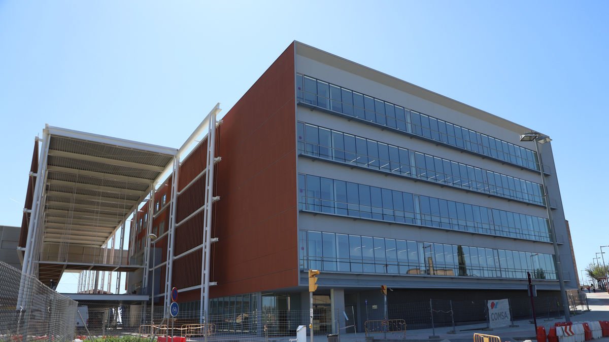 El nou edifici de consultes externes de l’hospital Arnau, en proves - MAGDALENA ALTISENT