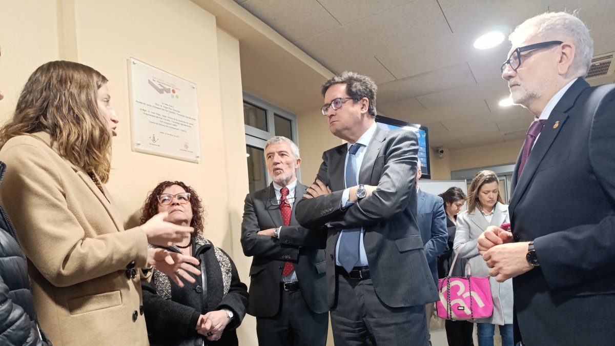 El ministro Óscar López y el alcalde de Lleida, en el parque Agrobiotech