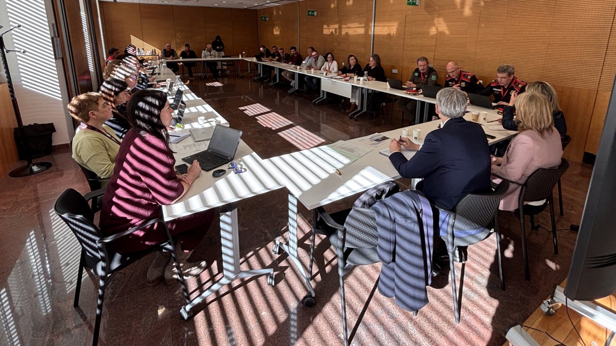 Reunión de los departamentos de Interior y de Agricultura con representantes del sector agrícola.