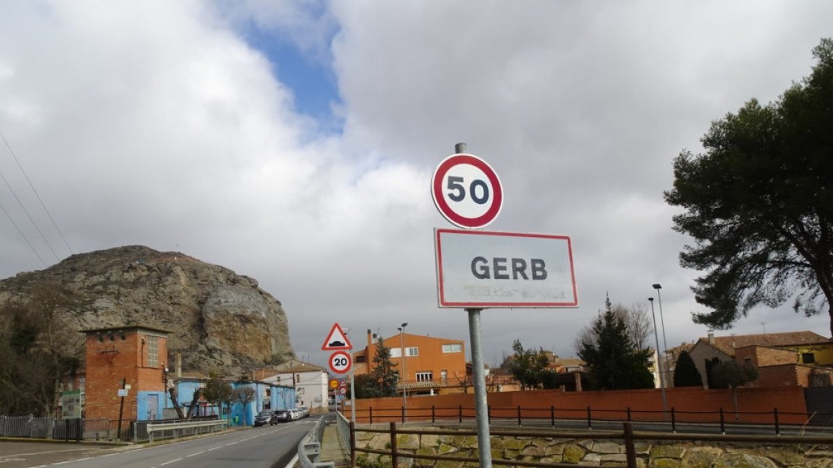 Una de las entradas al pueblo de Gerb. - SEGRE