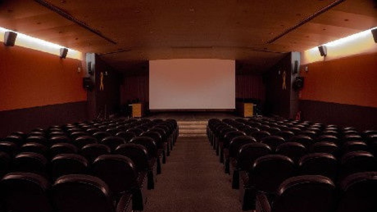 La sala de actos de la Paeria de Balaguer. - R. BALAGUER