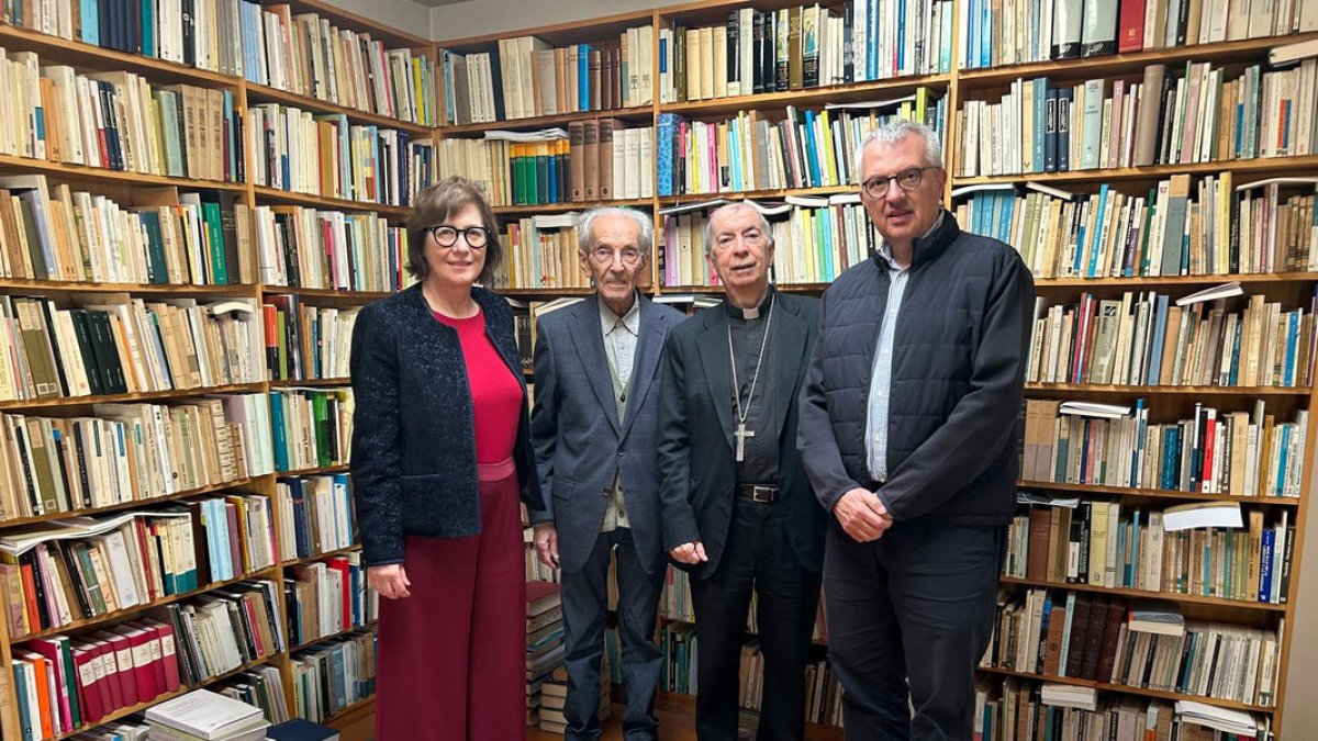 Antonieta Mateus, el filòsof Pere Lluís Font, el bisbe Salvador Giménez i Josep Maria Forné. - BISBAT DE LLEIDA
