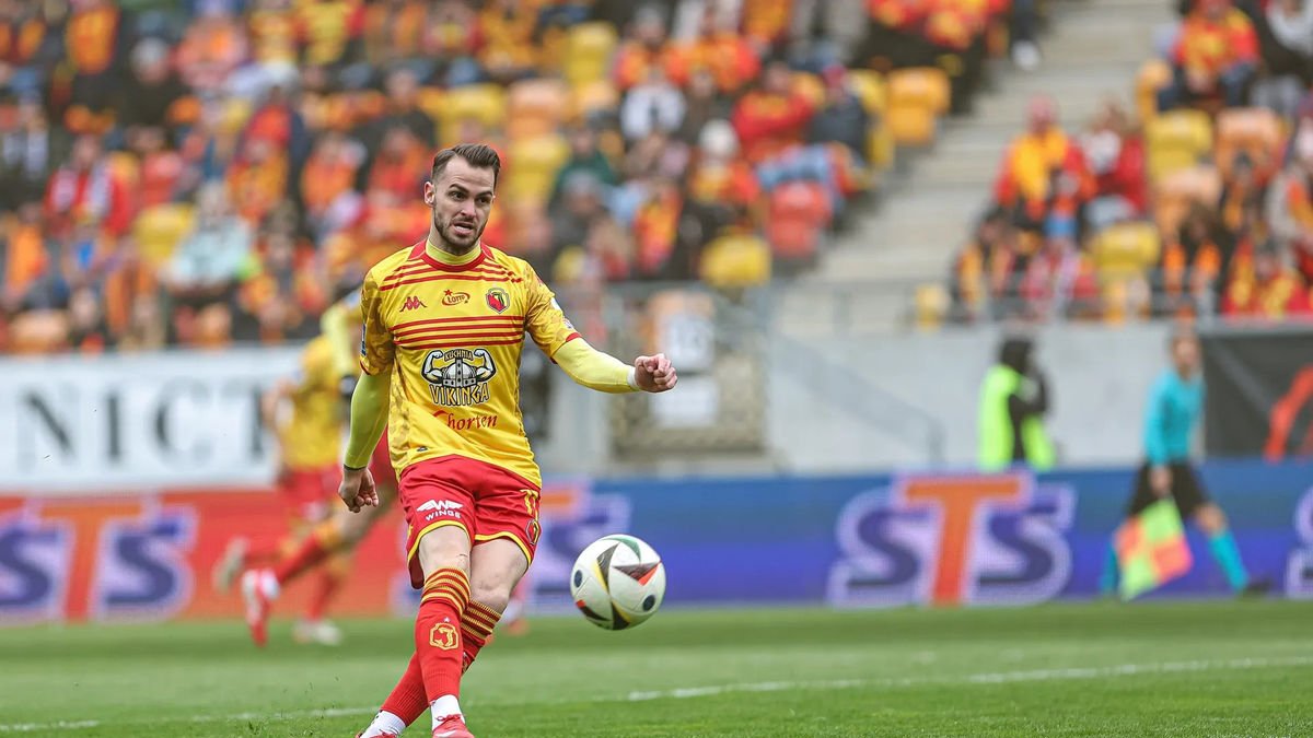 Jesús Imaz, durante el partido que disputó su equipo este fin de semana ante el Piast Gliwice- - JAGIELLONIA