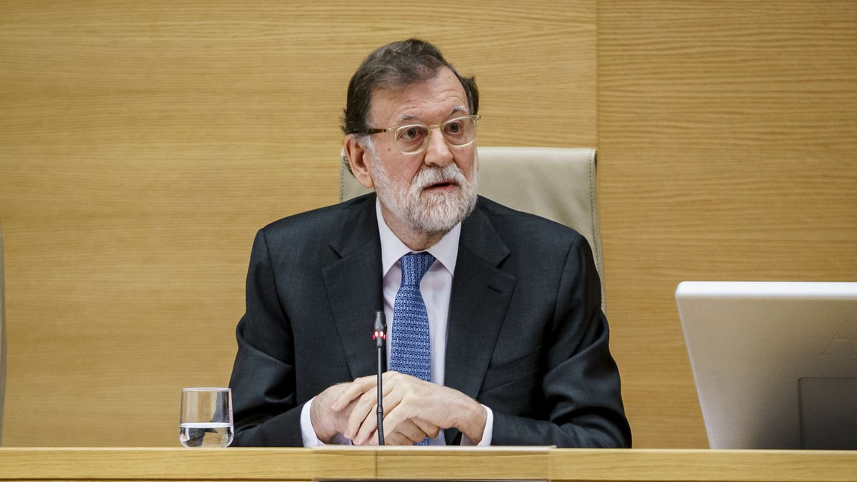 Rajoy compareciendo en la comisión de la ‘Operación Catalunya’. - EUROPA PRESS