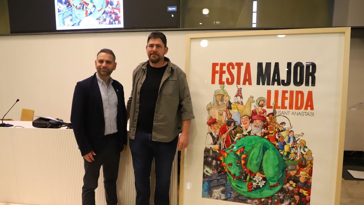 El concejal de Fiestas, Xavi Blanco, ayer junto a Oriol Caminal, autor del cartel de la Festa Major 2025. - MAGDALENA ALTISENT