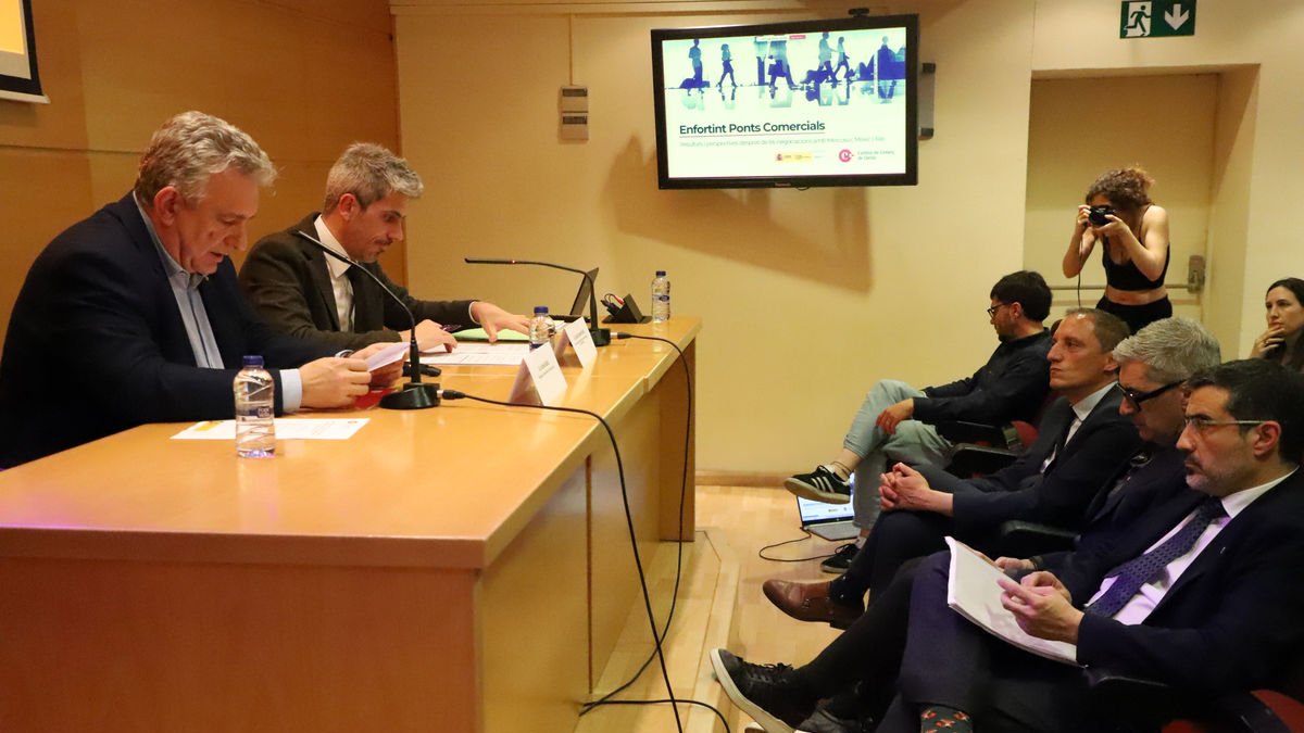 Un moment de la jornada celebrada ahir a la Cambra de Comerç de Lleida. - MAGDALENA ALTISENT