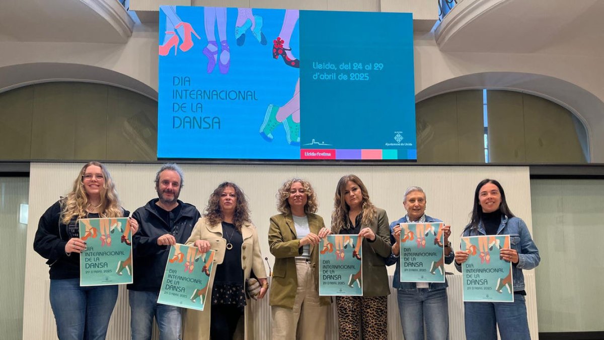 Presentación ayer de los actos del Día de la Danza en Lleida. - PAERIA