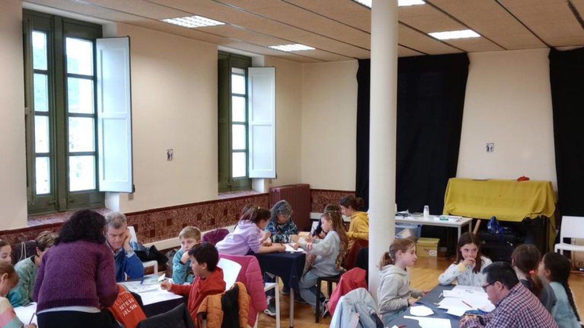 Jornada de trabajo con alumnos en el edificio del Seminari. - AJUNTAMENT SOLSONA