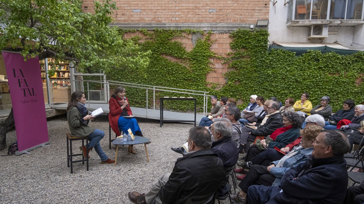 Gemma Casamajó presenta el seu nou poemari a la llibreria La Fatal - ÍNGRID BOSCH