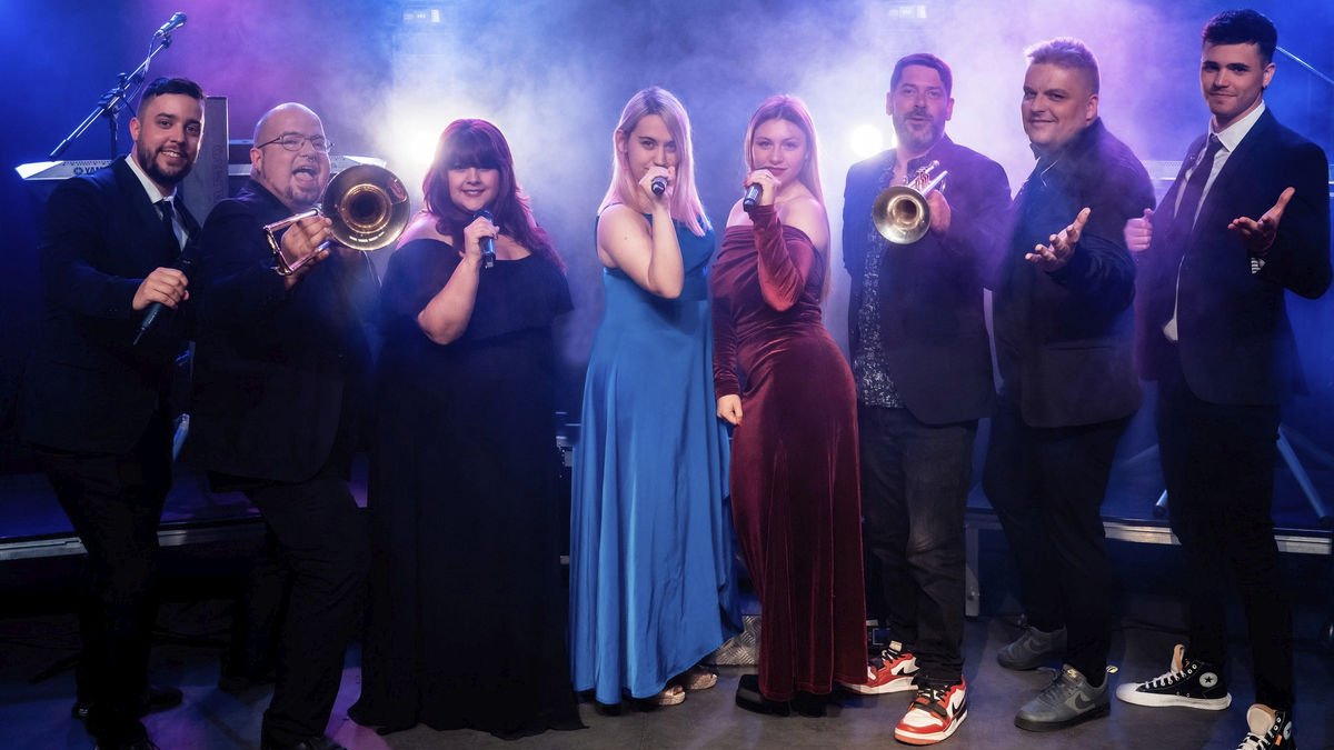 Zamba Show: “Això ja no només és una orquestra de ball... és una experiència!” - FOTO DE Z.S.
