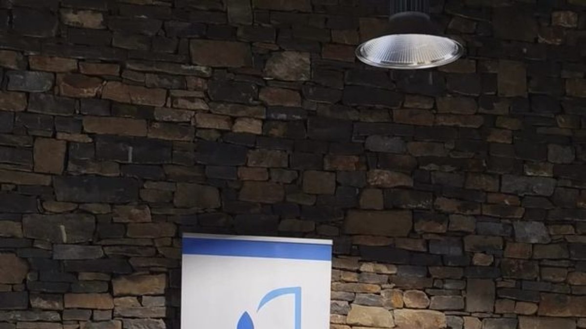 Pep Coll y Iolanda Ferran, el viernes en la biblioteca.