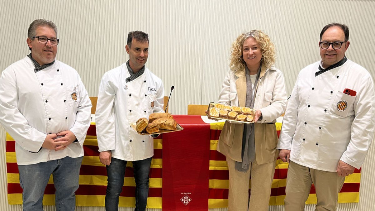El pan de Sant Jordi, del Gremi de Forners, fue presentado ayer. - AJUNTAMENT DE LLEIDA