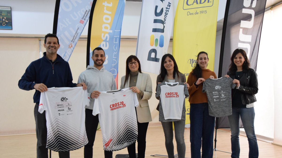 El 44 Cros de Primavera se presentó ayer en el ayuntamiento de La Seu. - CYNTHIA SANS