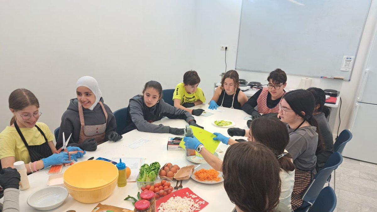 El taller va començar dilluns, acaba avui i s’ha dut a terme a la regidoria de l’àrea de Joventut. - SCD