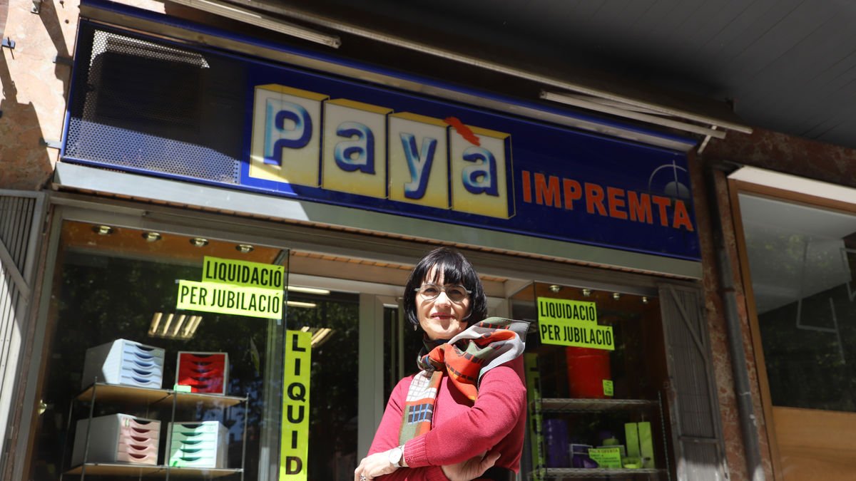 Roser Payà abaixarà la persiana de la impremta Payà a finals d’any per jubilació. - MAGDALENA ALTISENT