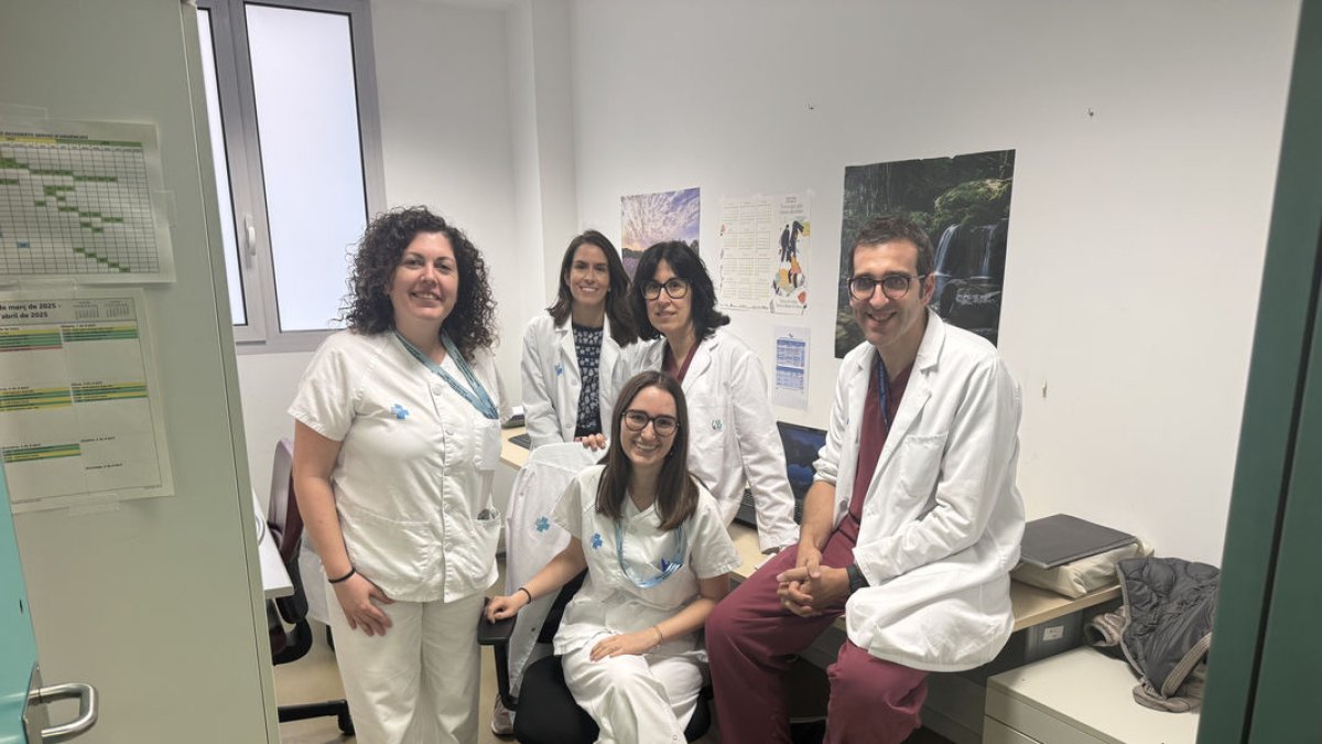 Núria Gallart, Montse Bosch, Estefania Anaya, Anabel Martínez y Oriol Yuguero. - MARC CARBONELL