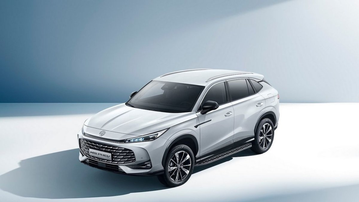 El 48% dels espanyols que pretenen adquirir un nou vehicle apostaran per la modalitat híbrida, la qual cosa suposa un augment de quatre punts percentuals respecte al 2024.