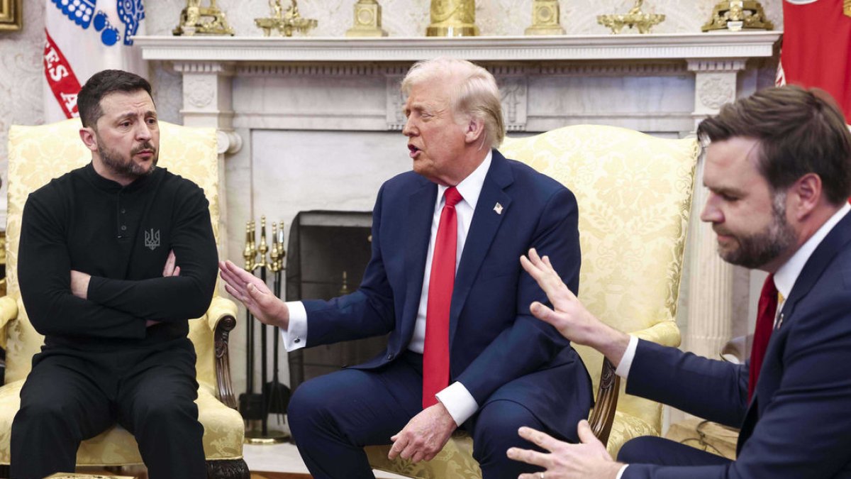 Enfrentamiento entre Zelenski, Trump y Vance en febrero. - EUROPA PRESS / CONTACTO / JIM LOSCALZO