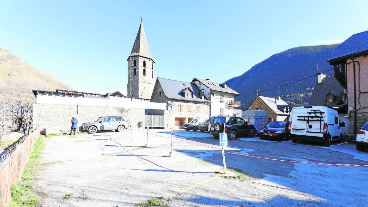 Era parcèla ena plaça dera Pica de Salardú a on ei previst de bastir es viuendes. - EDGAR ALDANA