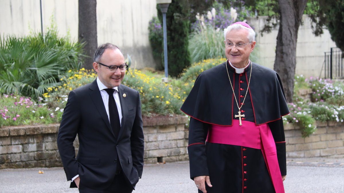 El cap de govern d'Andorra, Xavier Espot, i el bisbe de la Seu d'Urgell, Joan Enric Vives, a Roma