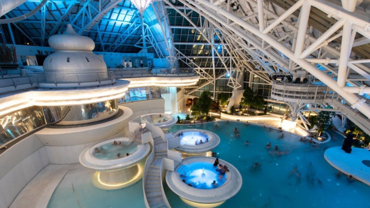 Imatge de la llacuna interna del complex de Caldea. - CALDEA