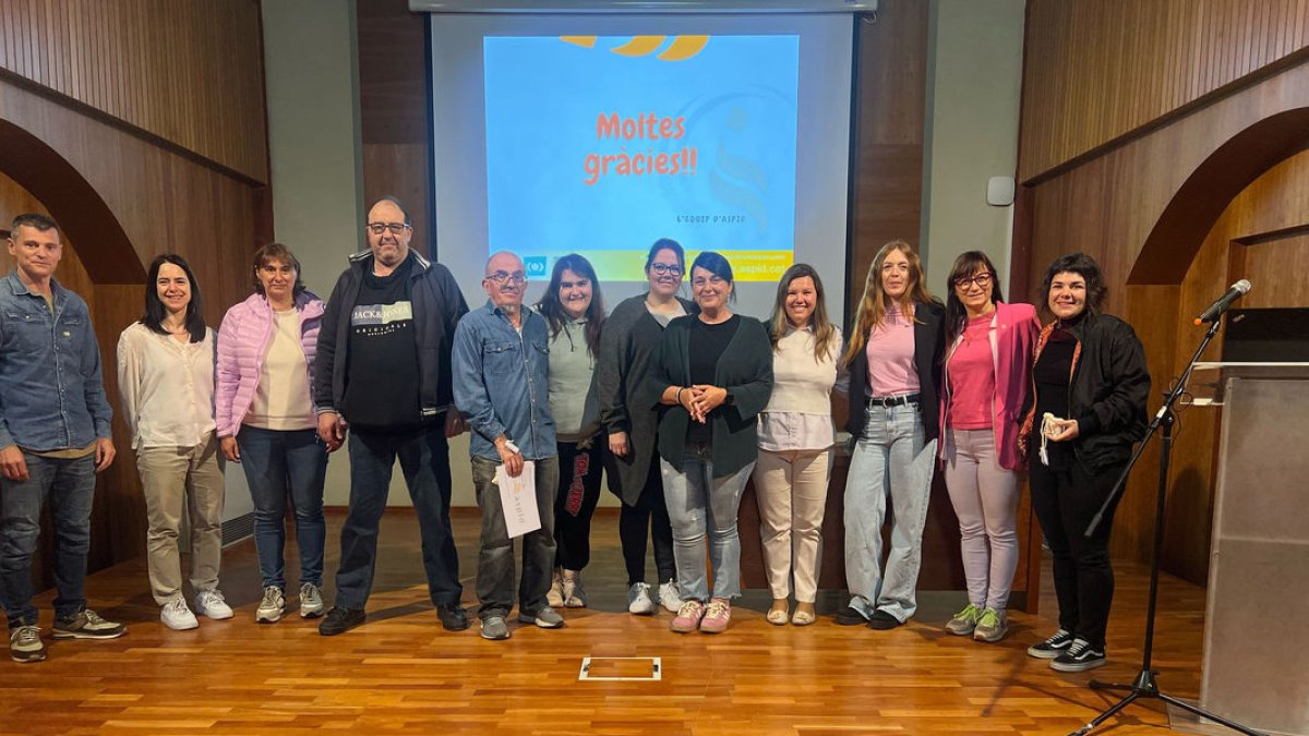 Acto final de entrega de diplomas. - ASPID