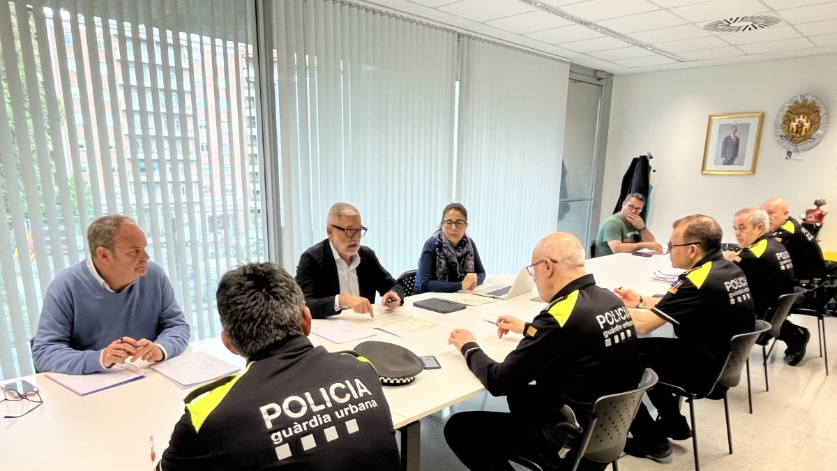 La reunión del alcalde y la teniente de alcalde, hoy en la comisaría de la Urbana