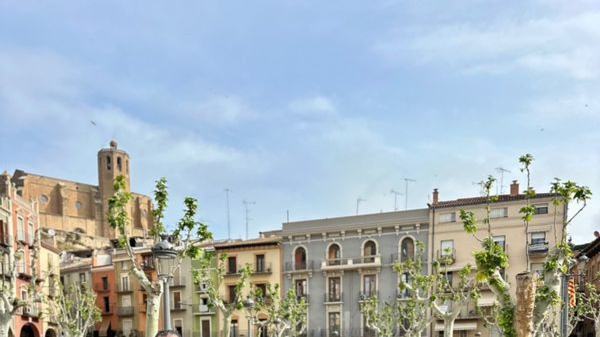Presentación del cartel de la fiesta en la plaza del Mercadal. - PAERIA DE BALAGUER