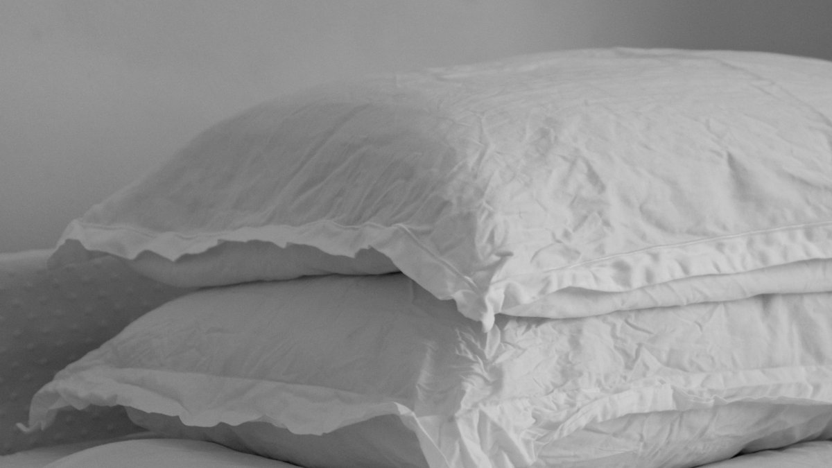 Almohadas.