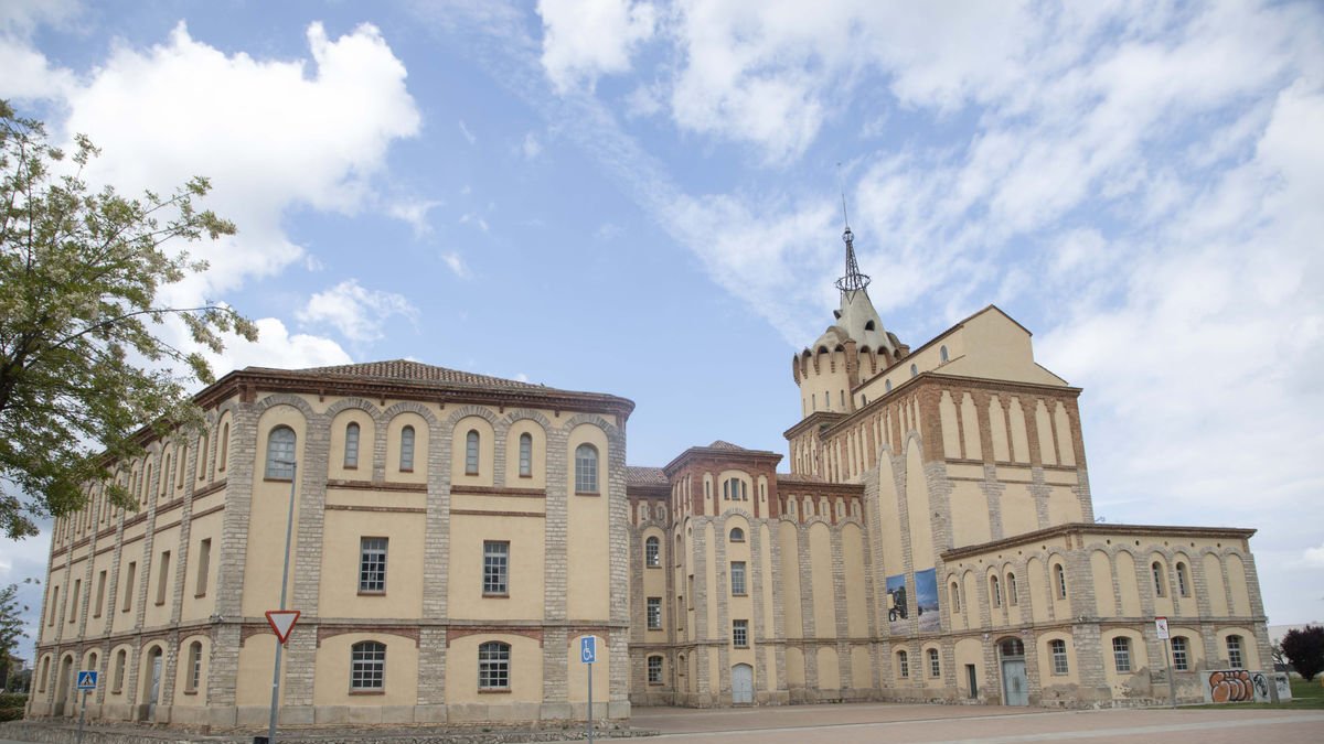 El edificio del Sindicat alberga el Museu del Blat i la Pagesia y un espacio para empresas. - C.MARSIÑACH