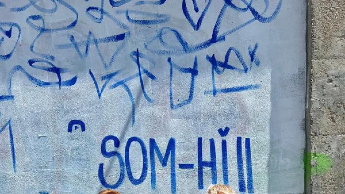 Les primeres artistes van començar ahir a treballar en les seues obres. - AJUNTAMENT DE TORREFARRERA