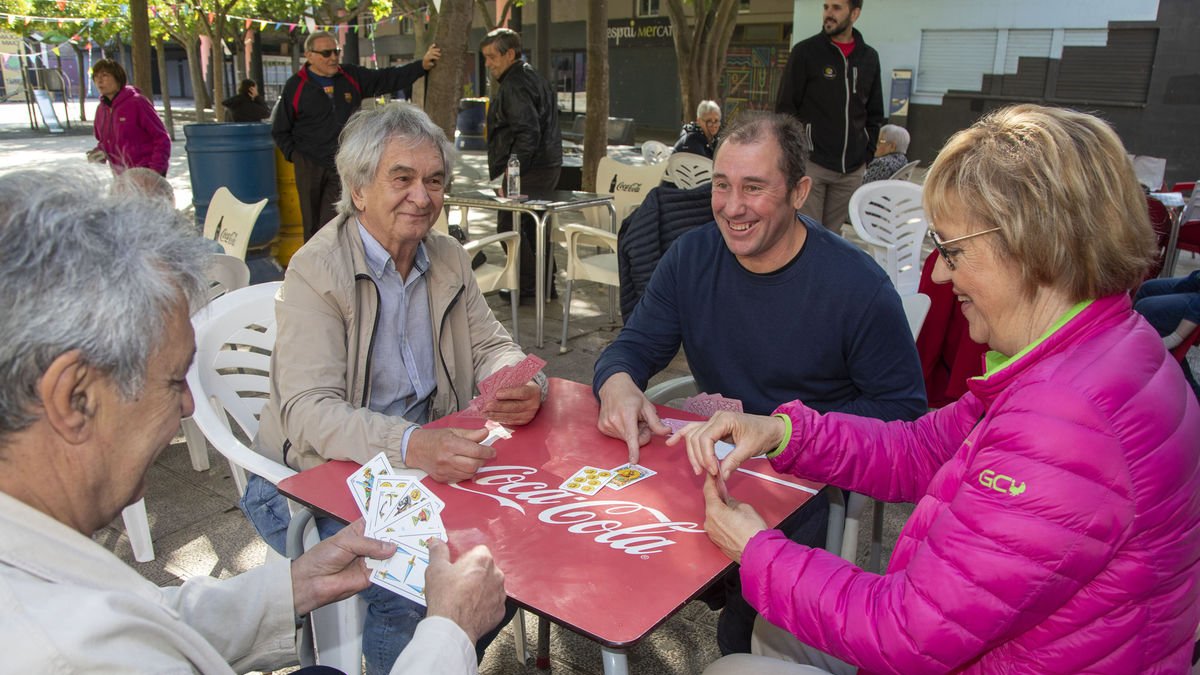 El Campionat de Botifarra contó con 14 parejas inscritas. - LAIA PEDRÓS