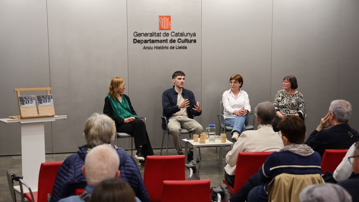La presentació del llibre ahir a l’Arxiu Històric de Lleida. - AMADO FORROLLA
