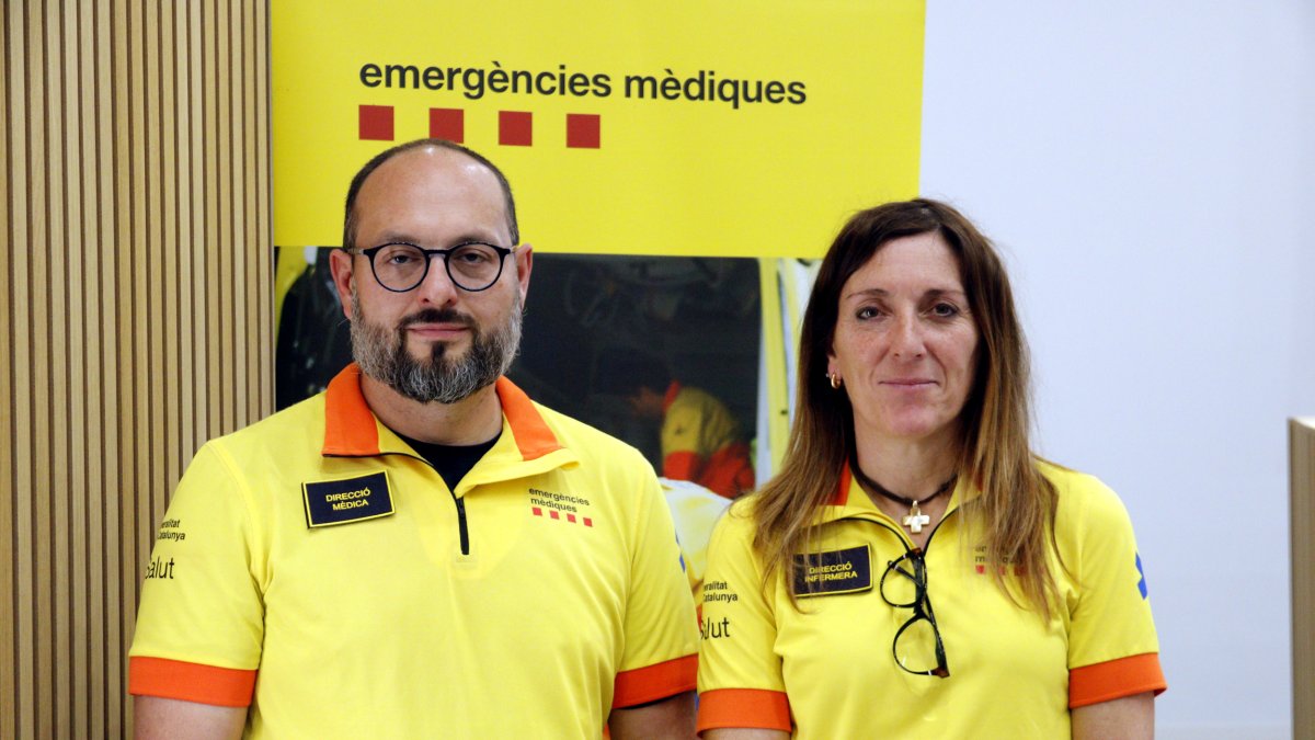El director mèdic del Sistema d'Emergències Mèdiques (SEM), Jorge Morales, i la directora d'infermeria, Yolanda Ferreres, en unes jornades a Lleida.