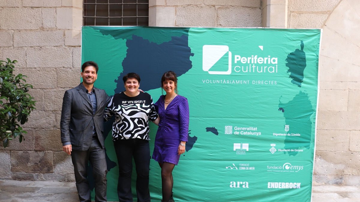 Girbau, Rufach i Solé, en la presentació del Perifèria Cultural. - IEI