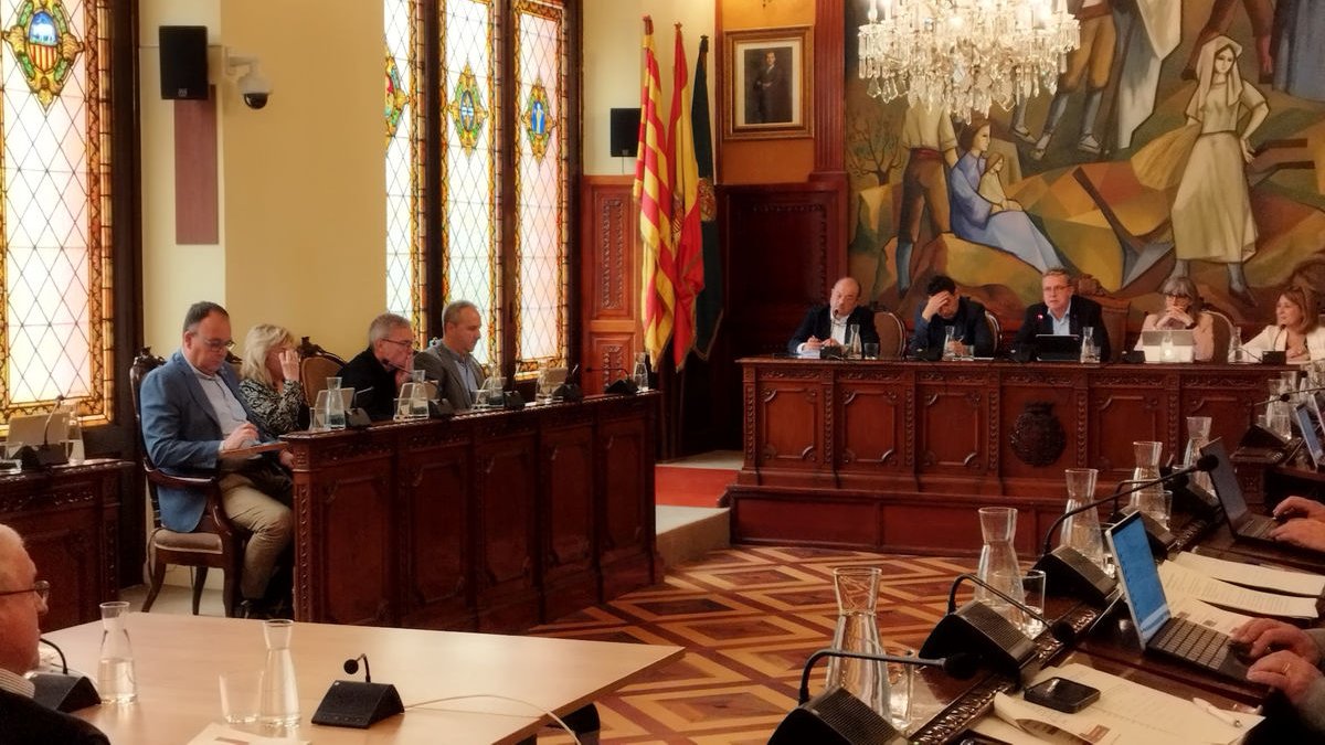Un moment del ple provincial celebrat ahir. - RR
