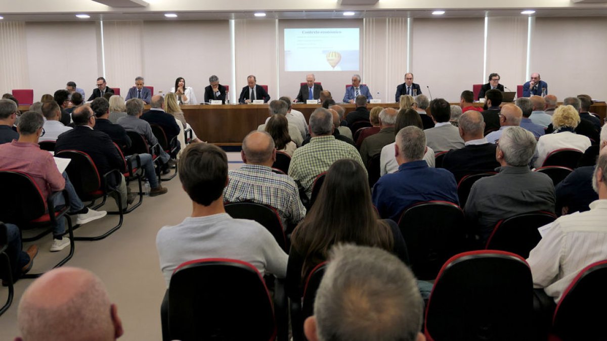 Un moment de la junta d’accionistes celebrada ahir a Guissona. - BONÀREA CORPORACIÓ