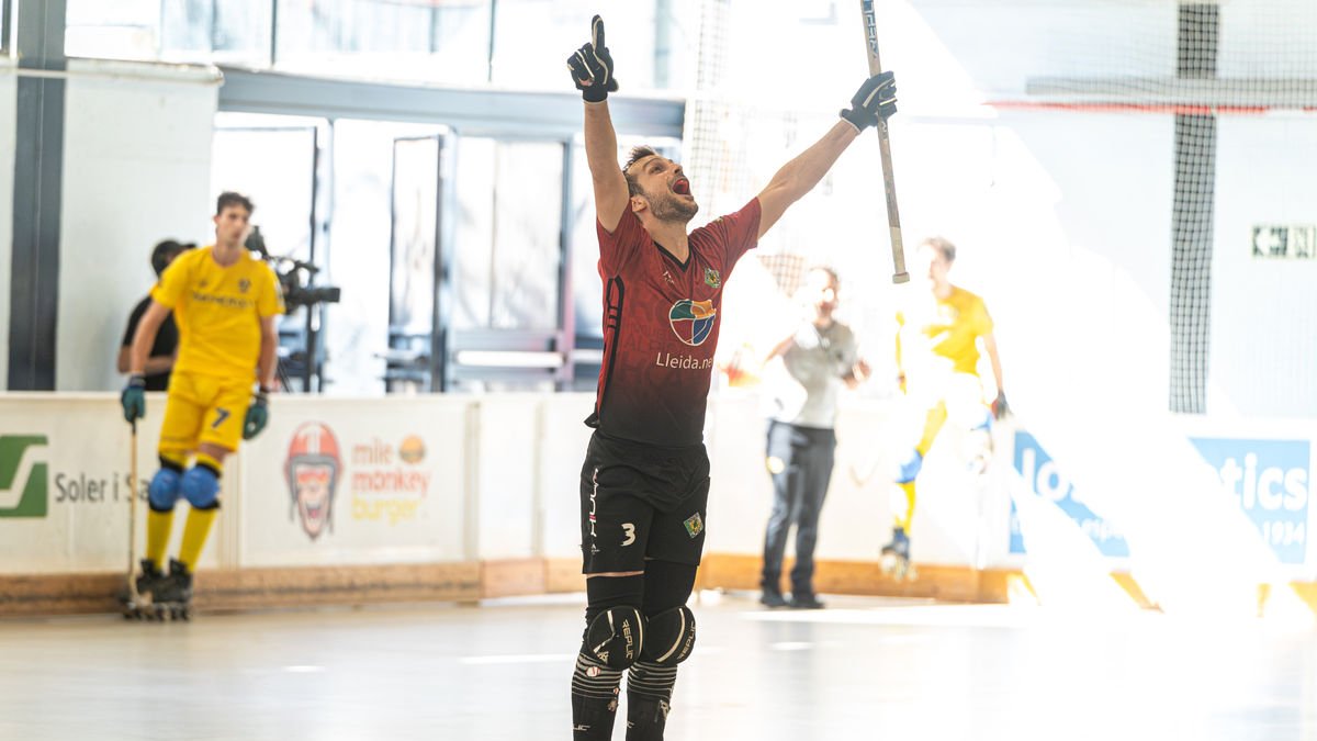 Miquel Serret celebra el gol de l’empat de Zilken. - MARLON CÁTEDRA