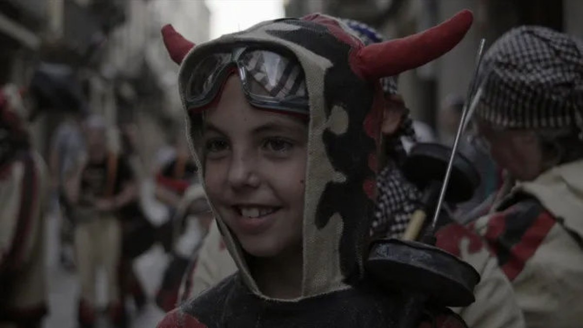 Los Carranquers estrenan ‘Rauxa’ - 3CAT