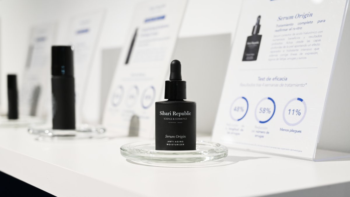 El revolucionari sèrum antienvelliment arriba a Lleida amb preus que capgiren el mercat