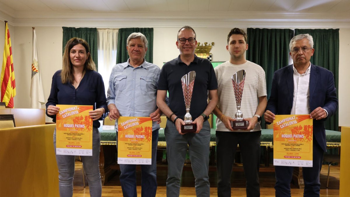 Els organitzadors de la competició, ahir durant la presentació a Mollerussa. - JOAN GÓMEZ