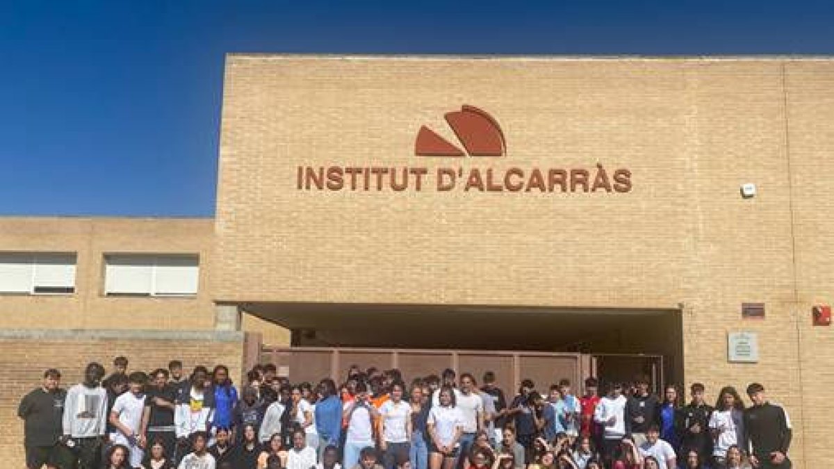 ‘Impulsem Esport Dones a Lleida’ visita el Instituto de Alcarràs