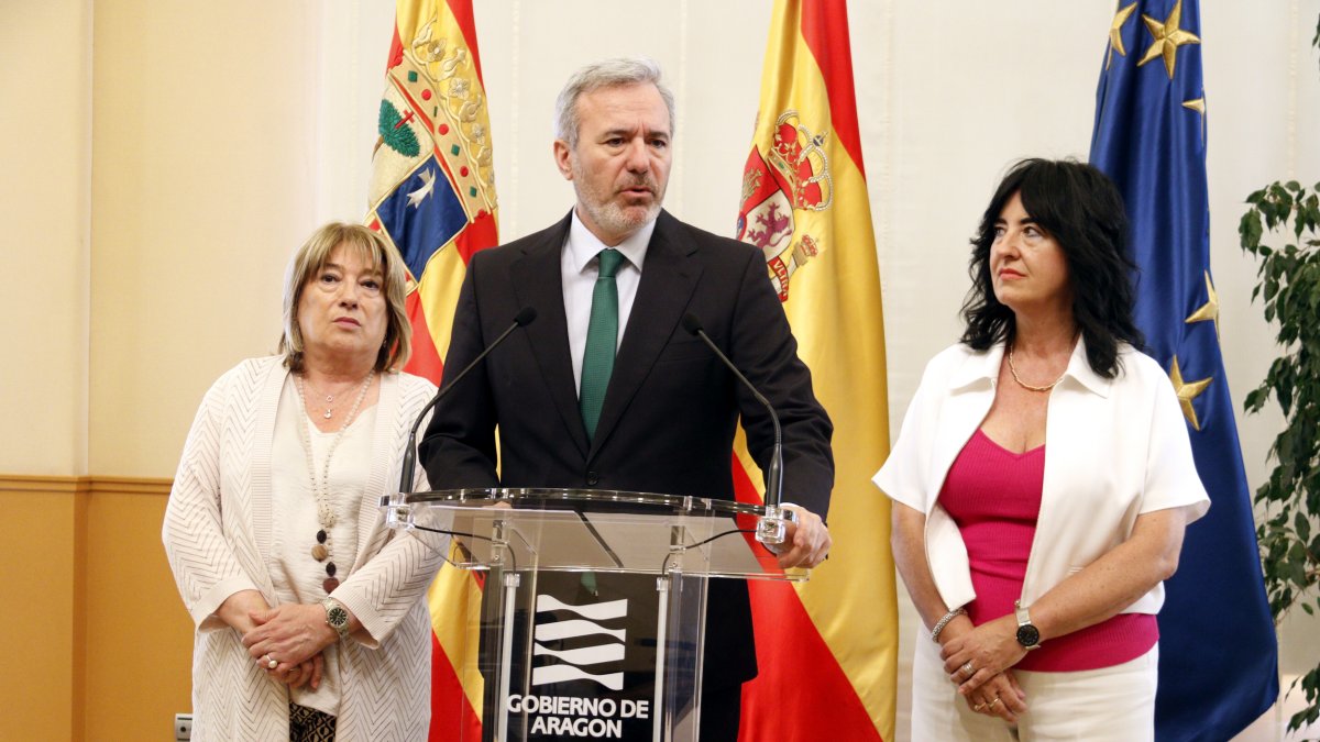 El president d’Aragó, Jorge Azcón, durant la compareixença a Saragossa per valorar la sentència del Suprem sobre els murals de Sixena.