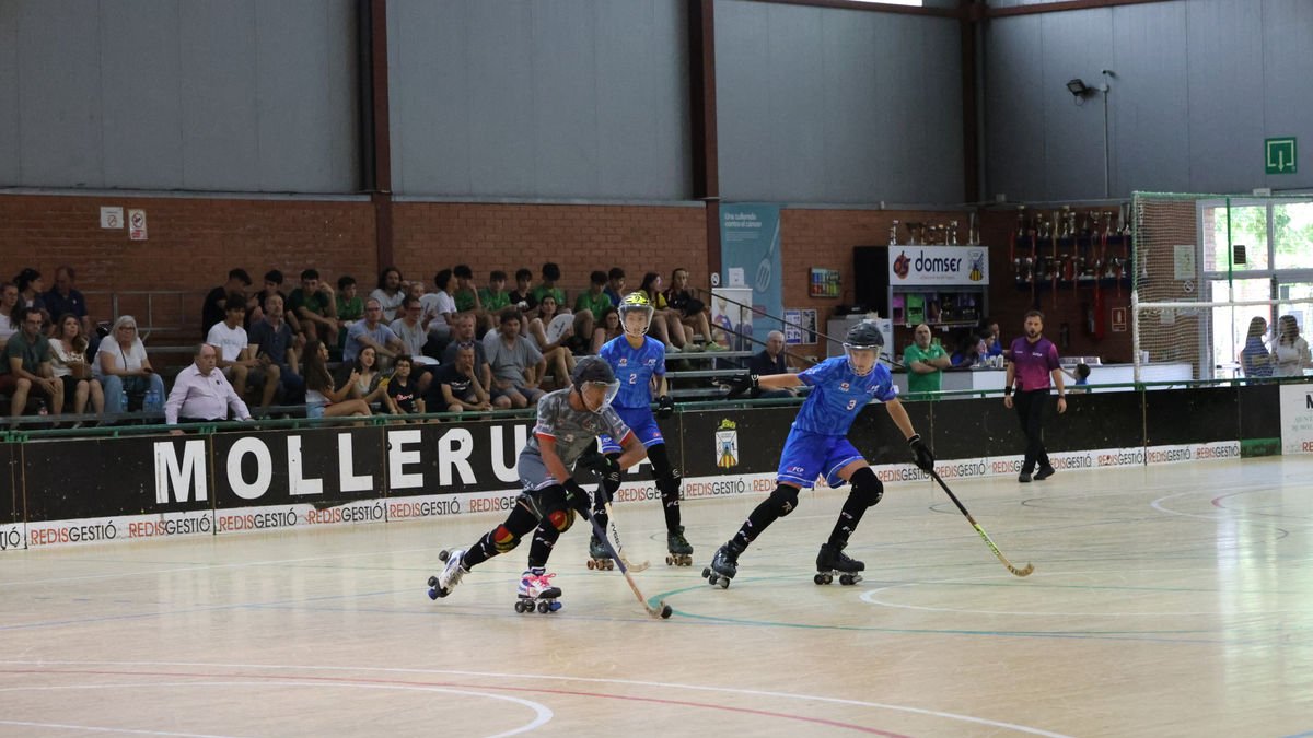 Uno de los partidos disputados ayer en Mollerussa. - JOAN GÓMEZ