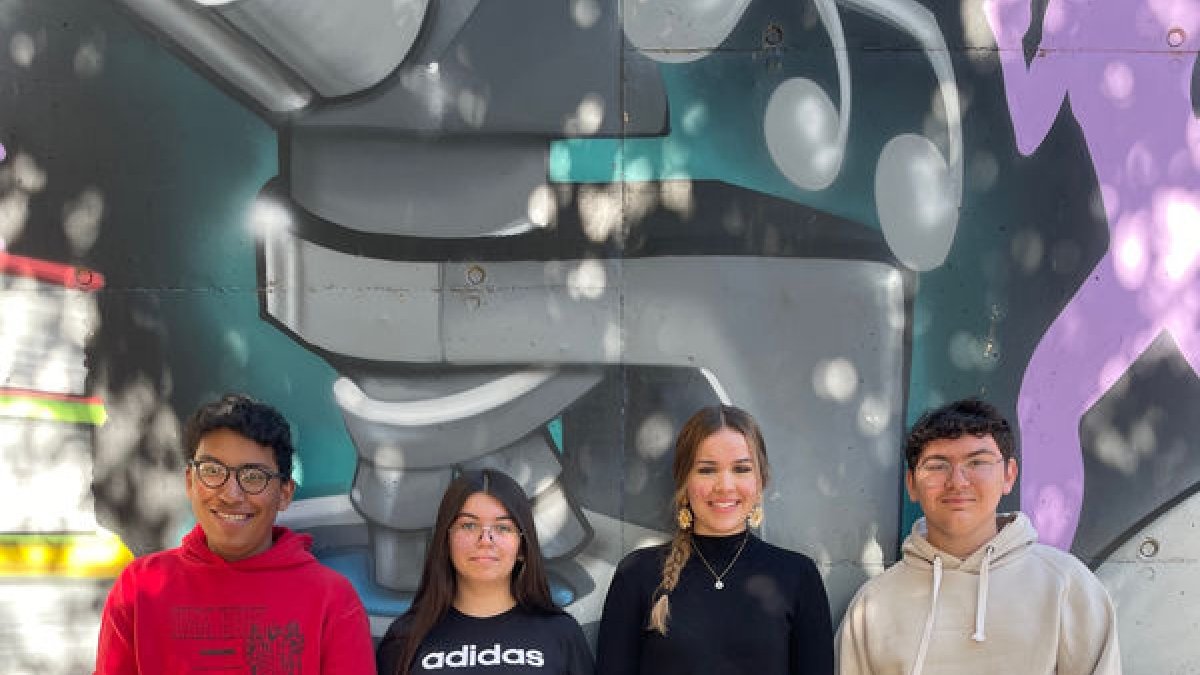 Els quatre alumnes del Ronda que han creat l’aplicació GuiApp. - INS RONDA