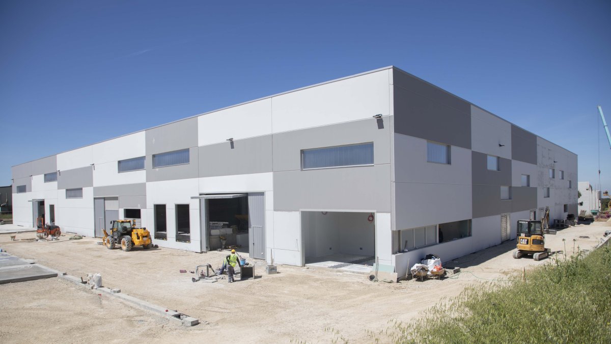 La nau logística de l’empresa Kerad 3 Invest té previst posar-se en marxa aquest estiu.