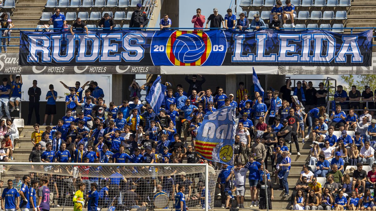 Les penyes del Lleida donen suport majoritàriament al naixement d’un nou club a la ciutat. - PAERIA