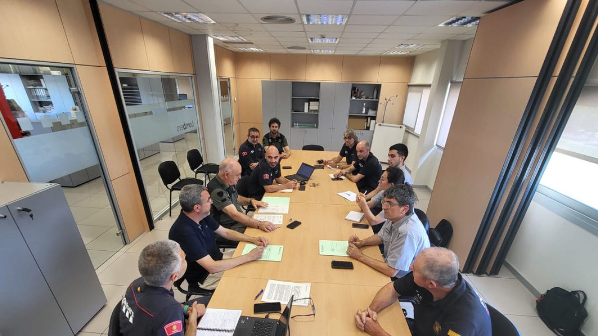 Imatge de la reunió de coordinació d’ahir. - BOMBERS